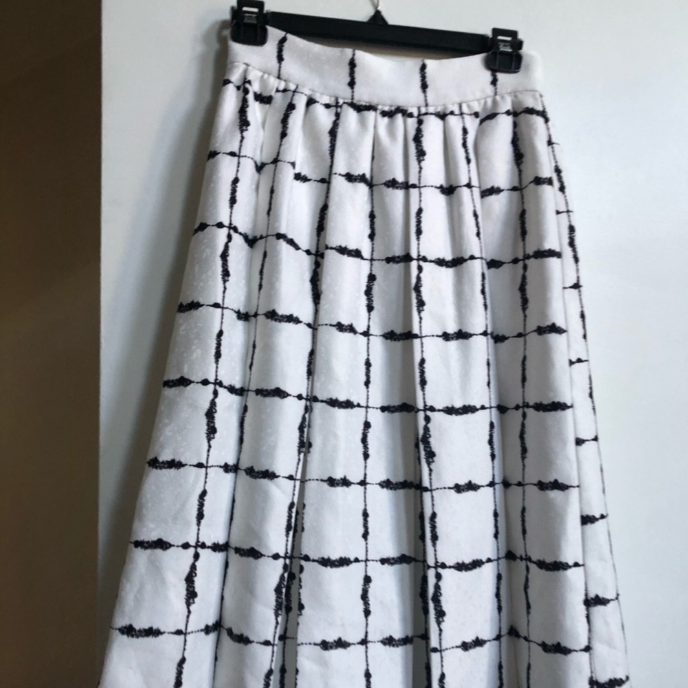 BcbGeneration New Box Pleat skirt - Size 2